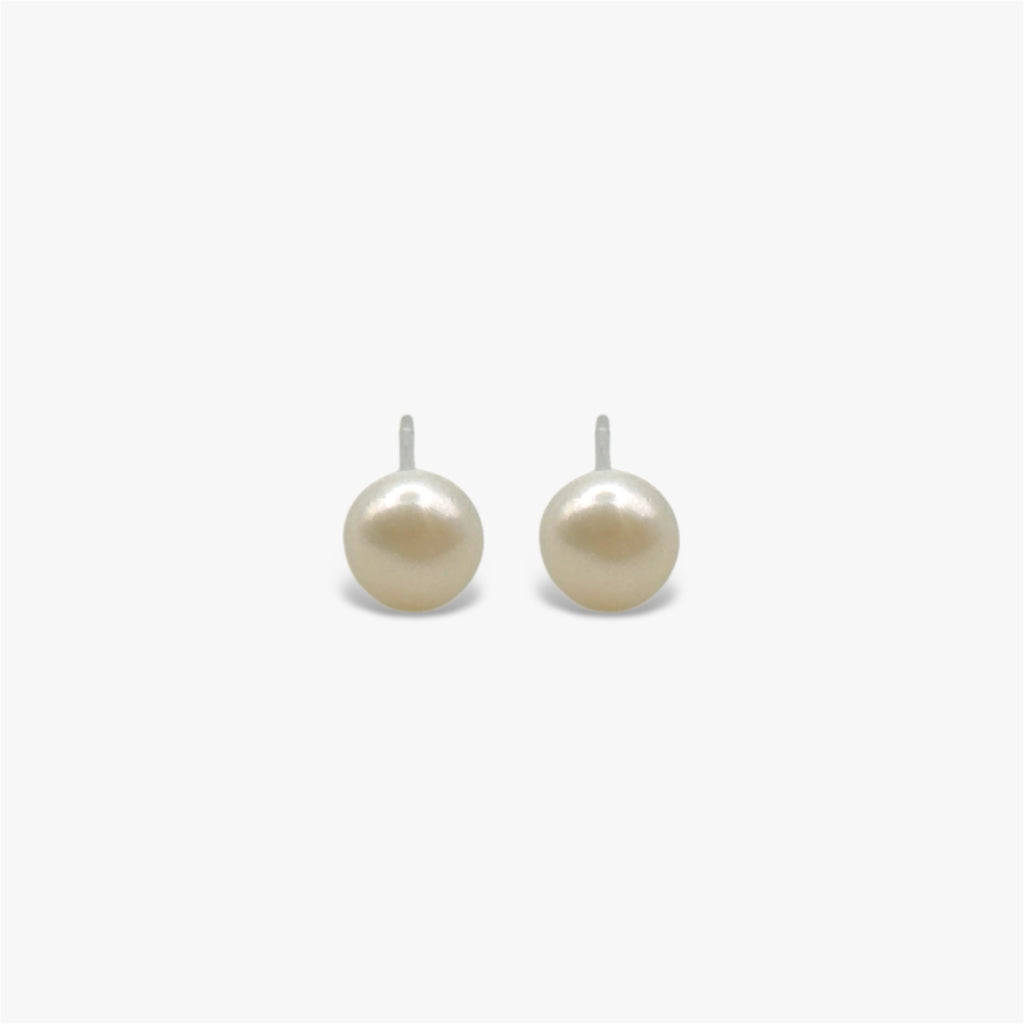 Classic freshwater pearl stud earrings in solid 925 sterling silver