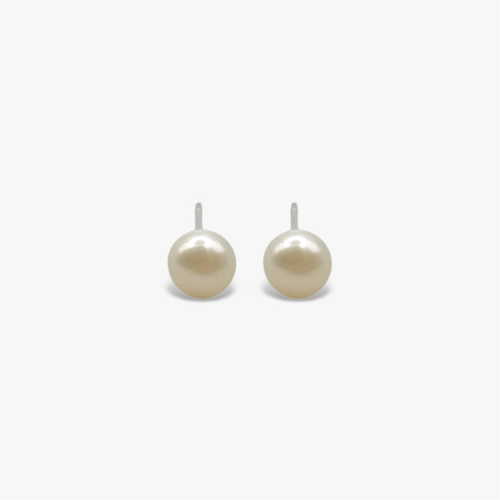 Eterna Classic Pearl Stud Earrings - Verduri